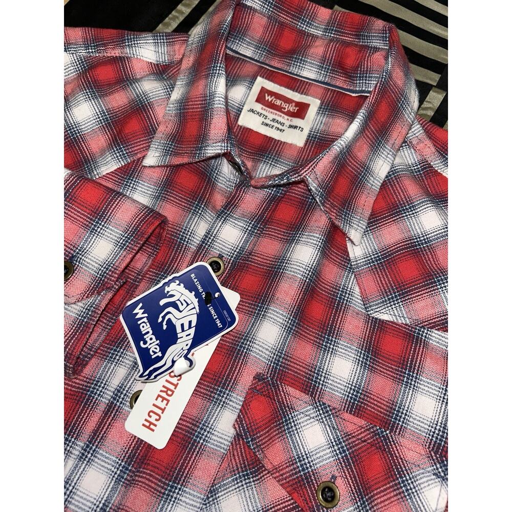Wrangler Western Red Plaid Long Sleeve Button Up Pockets Men’s Small NWT